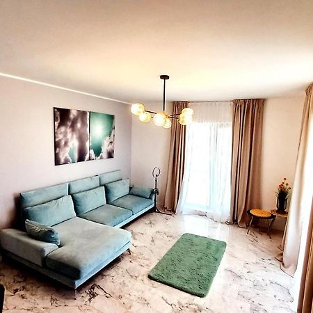 Luxury Promenada Apartment - Frontal Beachfront Mamaia Nord 那沃达利 外观 照片