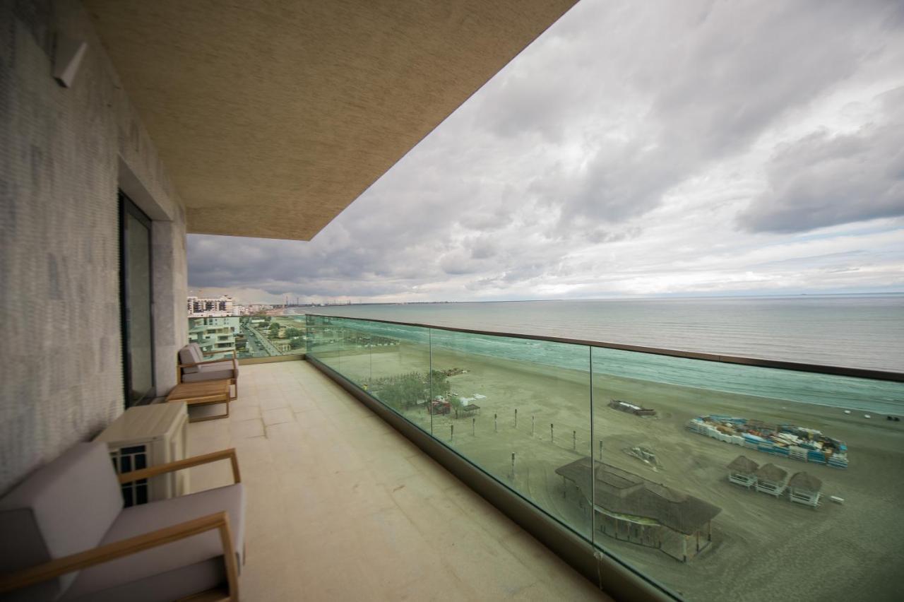 Luxury Promenada Apartment - Frontal Beachfront Mamaia Nord 那沃达利 外观 照片