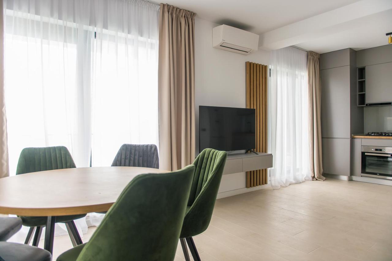 Luxury Promenada Apartment - Frontal Beachfront Mamaia Nord 那沃达利 外观 照片