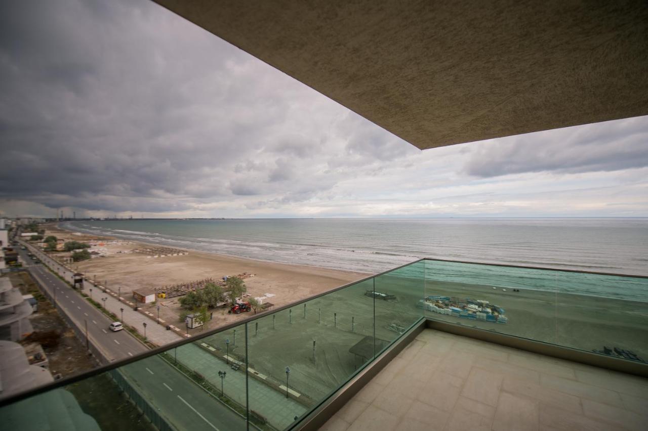 Luxury Promenada Apartment - Frontal Beachfront Mamaia Nord 那沃达利 外观 照片