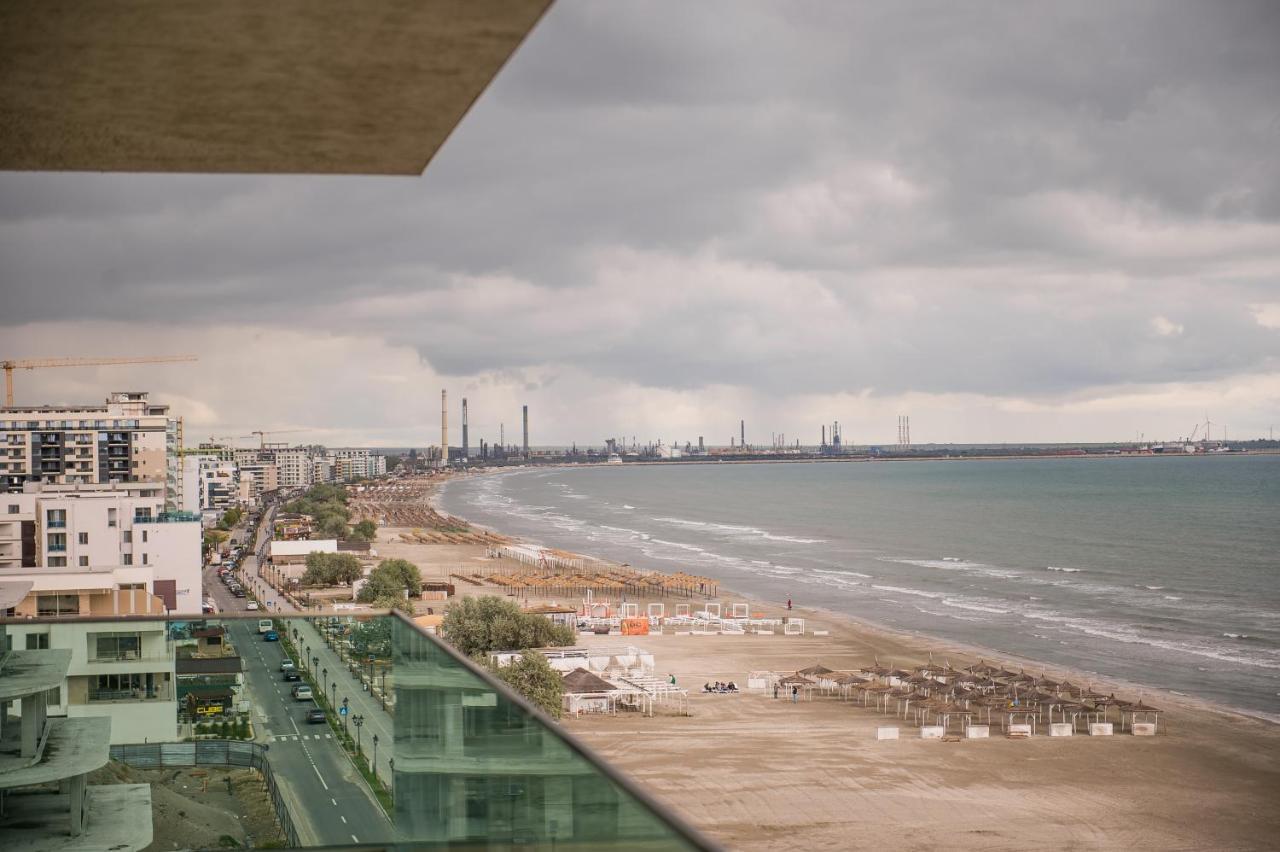 Luxury Promenada Apartment - Frontal Beachfront Mamaia Nord 那沃达利 外观 照片