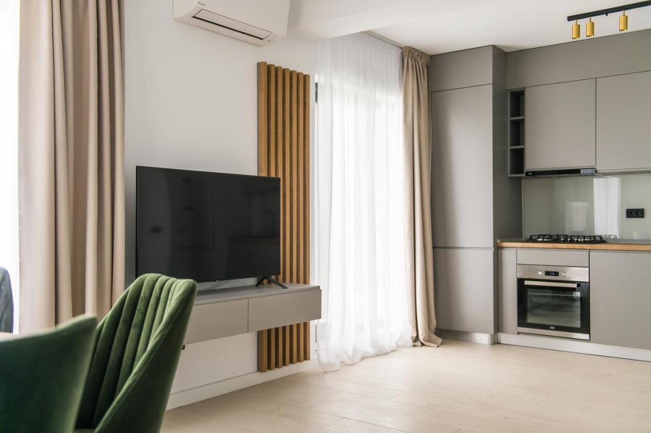Luxury Promenada Apartment - Frontal Beachfront Mamaia Nord 那沃达利 外观 照片