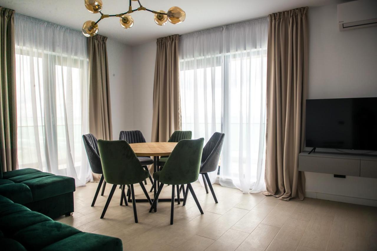 Luxury Promenada Apartment - Frontal Beachfront Mamaia Nord 那沃达利 外观 照片