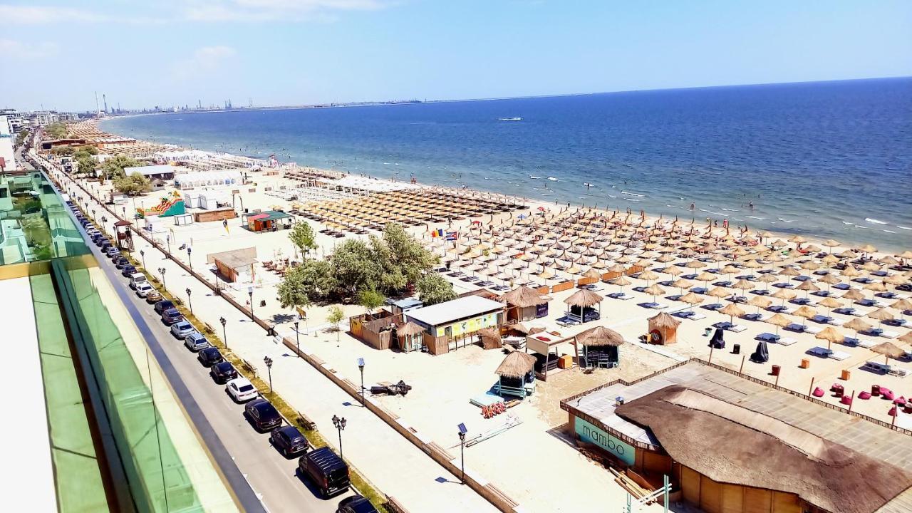 Luxury Promenada Apartment - Frontal Beachfront Mamaia Nord 那沃达利 外观 照片