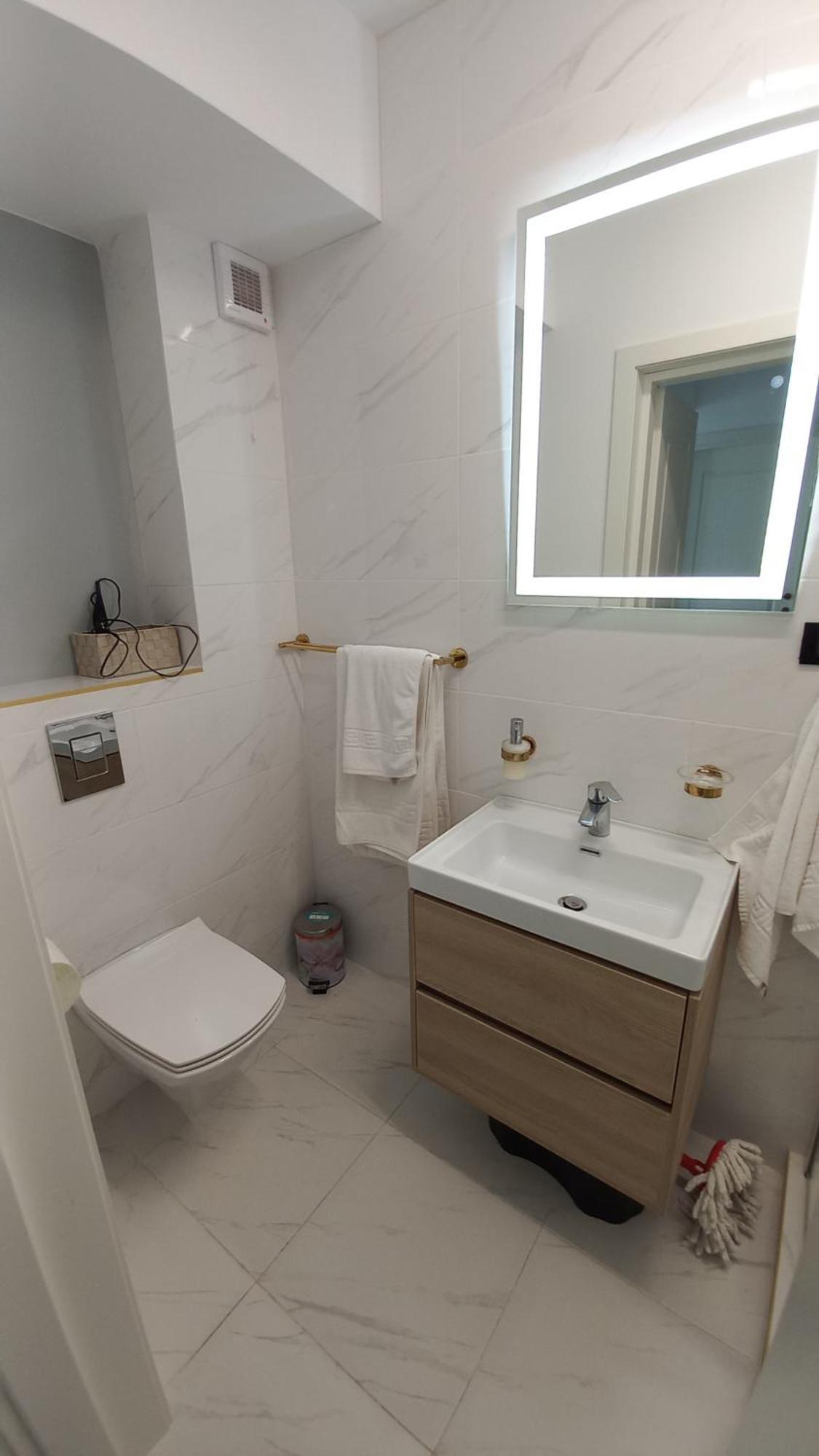 Luxury Promenada Apartment - Frontal Beachfront Mamaia Nord 那沃达利 外观 照片