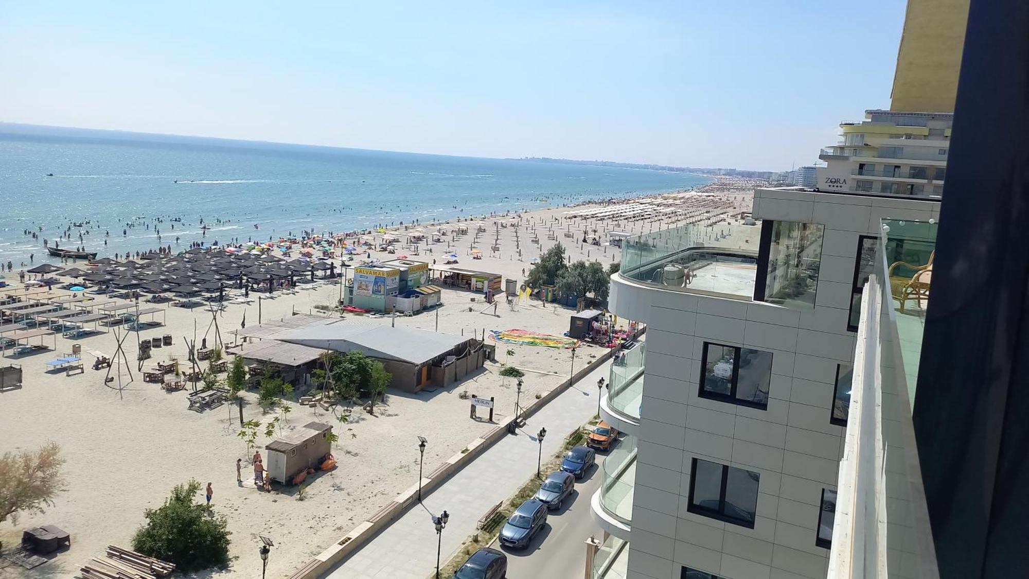 Luxury Promenada Apartment - Frontal Beachfront Mamaia Nord 那沃达利 外观 照片